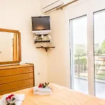 Cozy Flats In An Olive Grove By The Sandy Apartman Kánalos