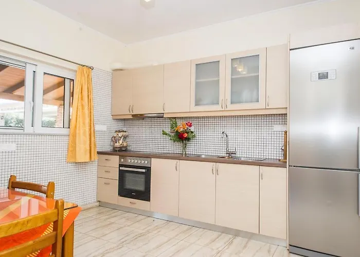 Cozy Flats In An Olive Grove By The Sandy Kánalos