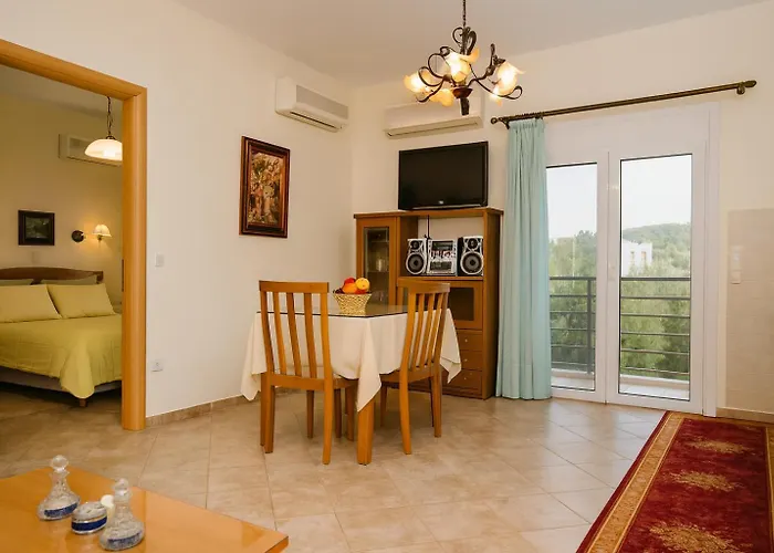 Cozy Flats In An Olive Grove By The Sandy Apartment Kánalos